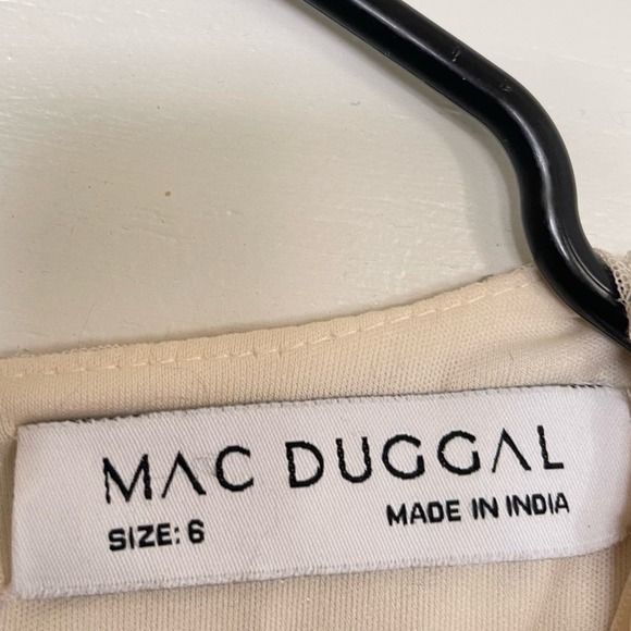 Mac Duggal 5575 Nude Silver Beaded Flutter Sleeve Formal Cocktail Dress Size 6 - Picture 4 of 7